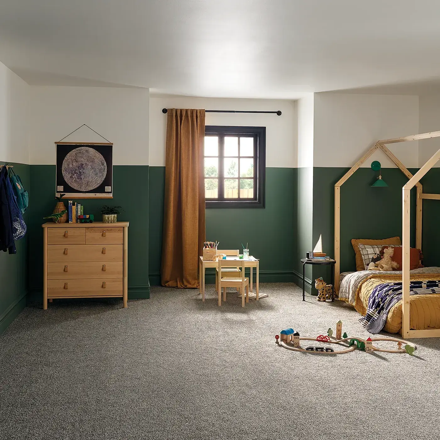 MJ007_TweedComfortBlue_00178_Bedroom_H Gray Shaw Floors carpet in a warm colored kids bedroom | Myers Flooring of Nashville
